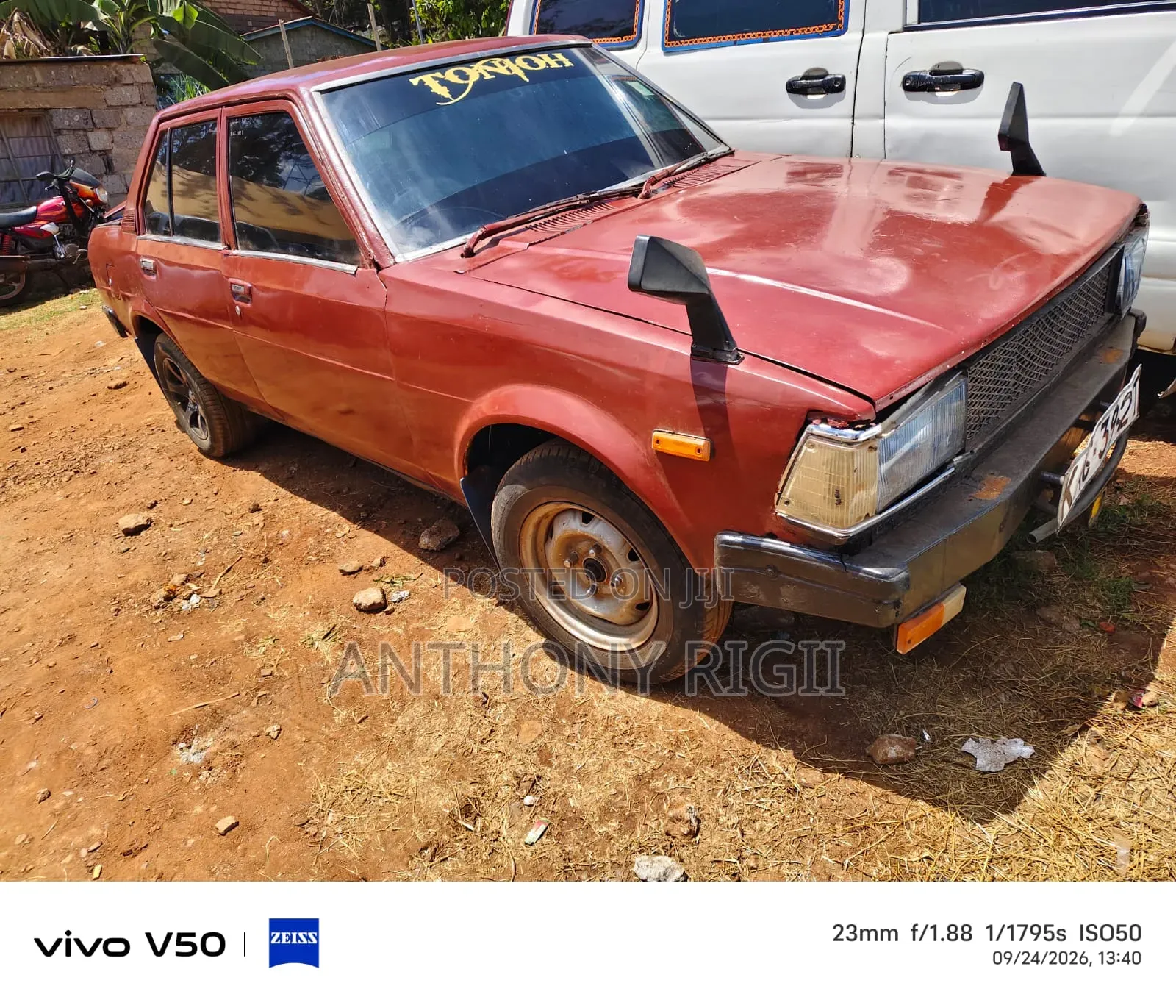 Toyota Corolla 1300 Custom DX 1983 Brown