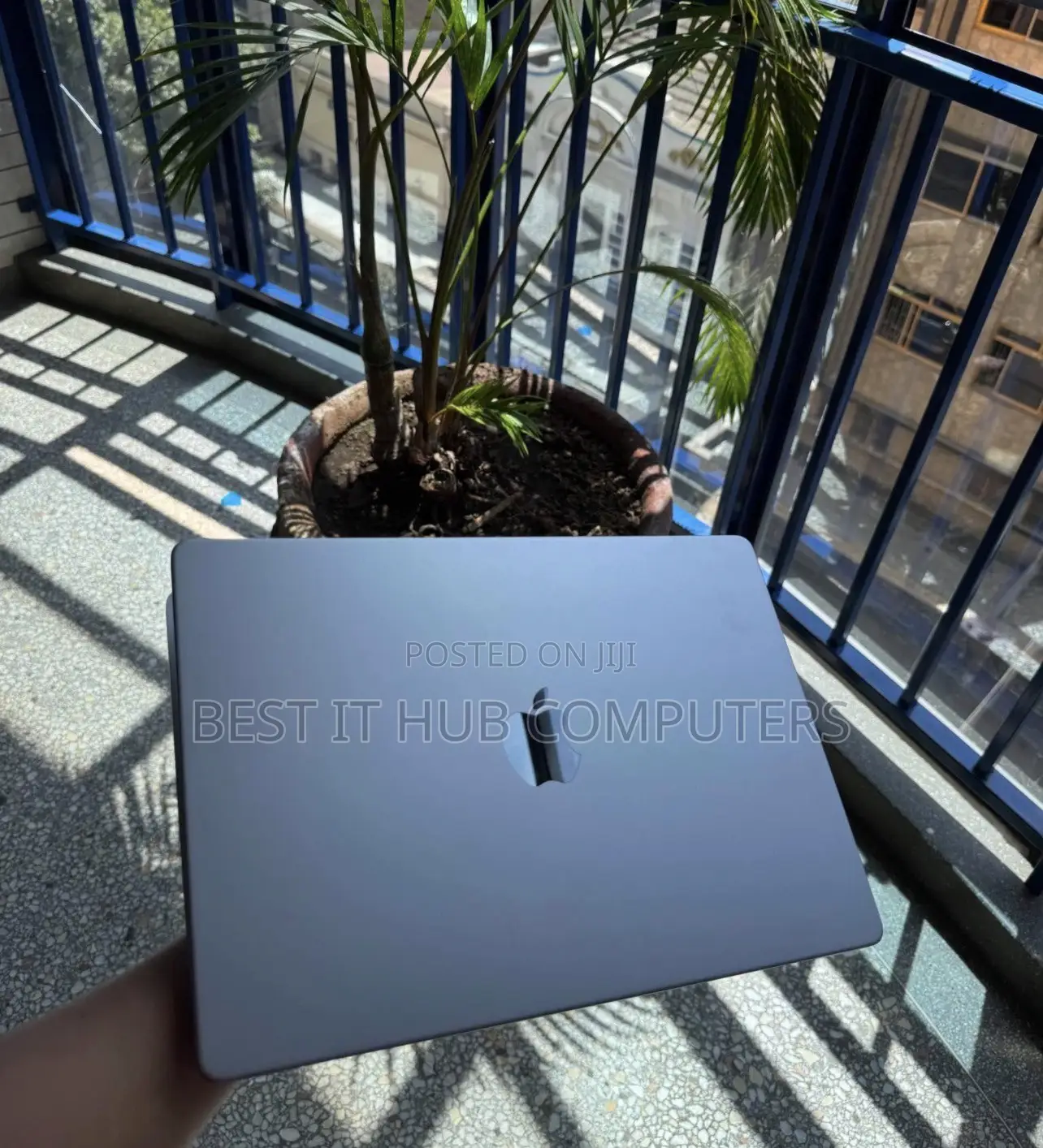 Laptop Apple MacBook Pro 2021 M1 16GB Apple M1 SSD 512GB