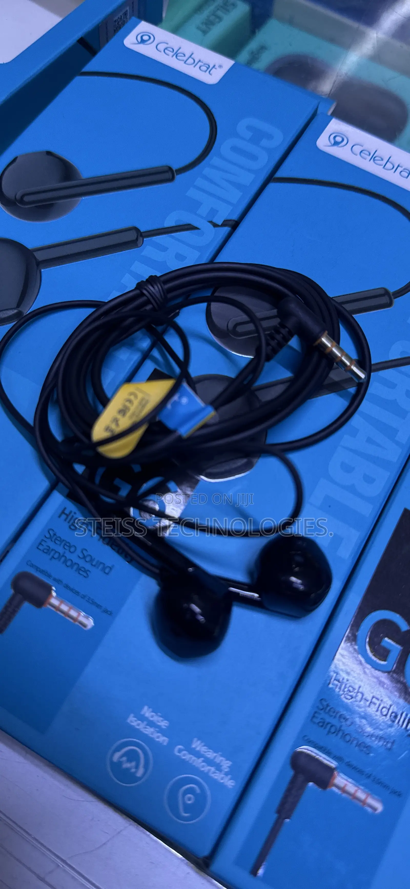 Celebrat- G6 Black Headsets.