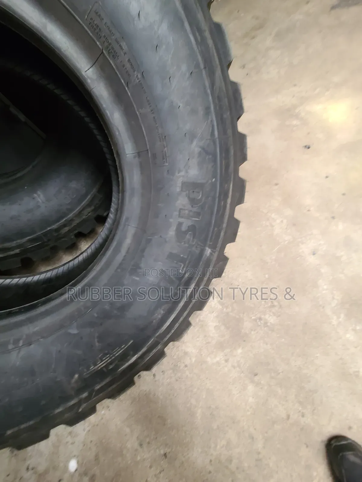 365 /85 R20 Pirelli Tyres Ps22 Pis a/T 18pr
