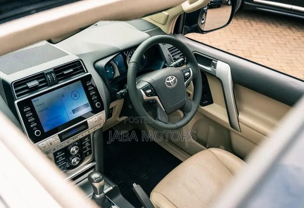 Toyota Land Cruiser 2023 Black