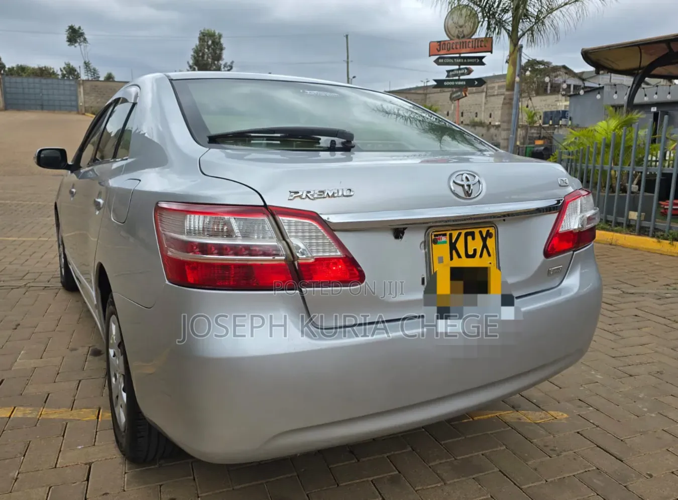 Toyota Premio 2012 Silver
