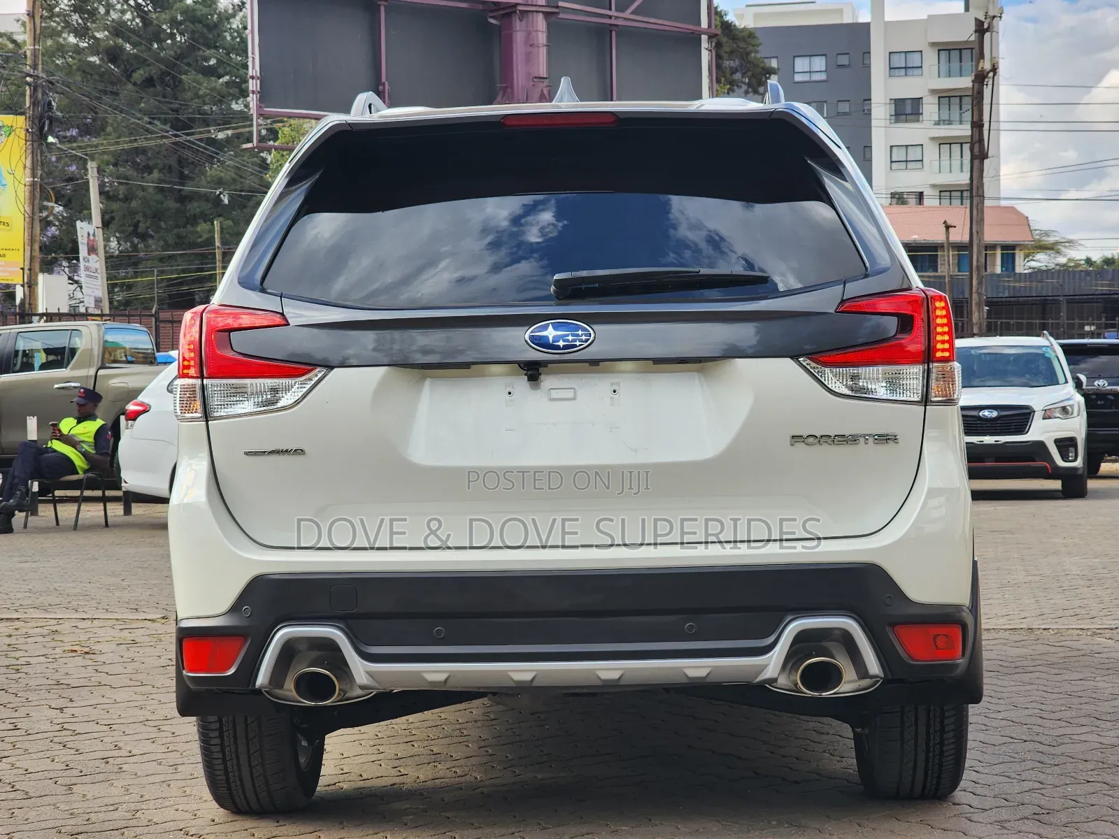 Subaru Forester Premium 2022 White