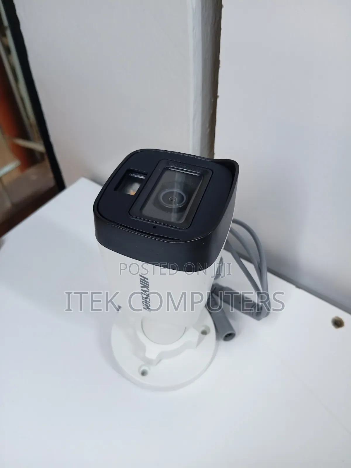 Hikvision 2MP Smart Hybrid Light Camera for Reliable Home Protection