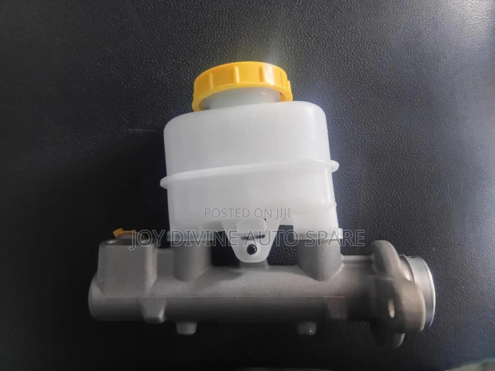 Nissan Sunny B12 Brake Master Cylinder