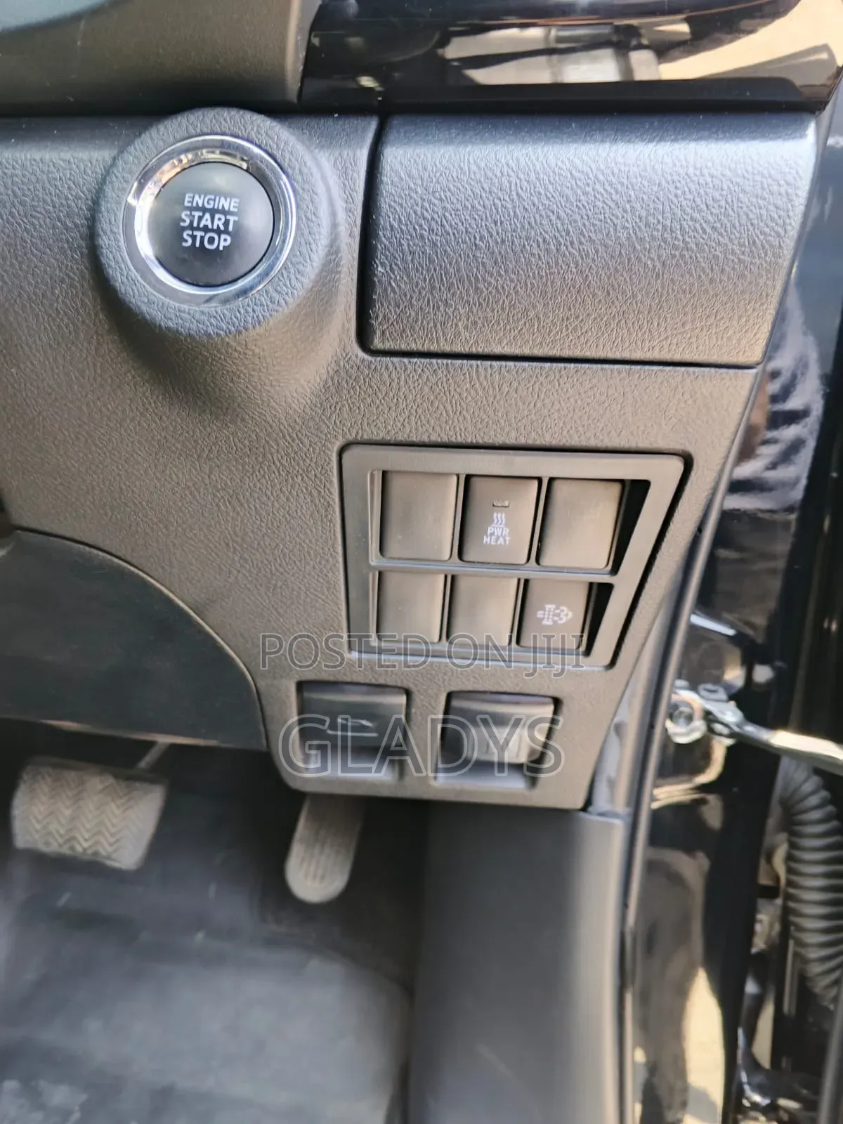 Toyota Hilux 2019 Black