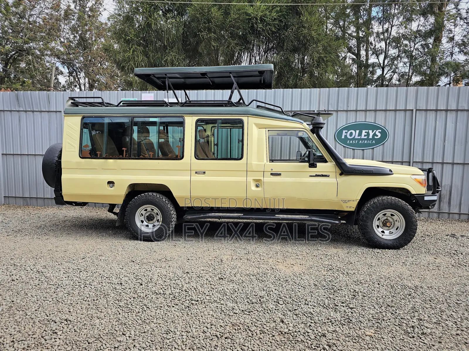 Toyota Land Cruiser 79 Series 2015 Beige