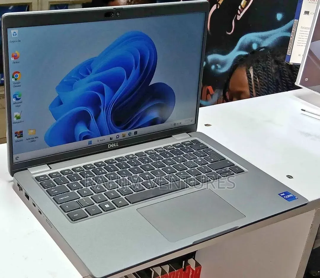 Laptop Dell Latitude 5440 8GB Intel Core i9 SSD 256GB
