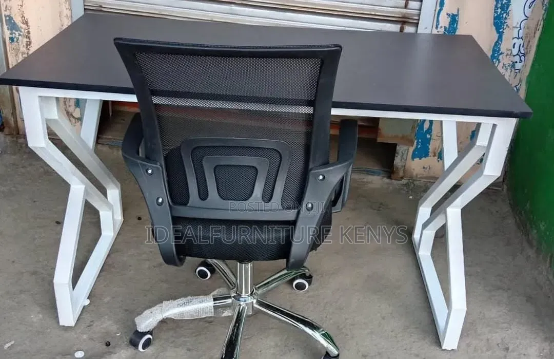 Black Top Office Desk With Chair