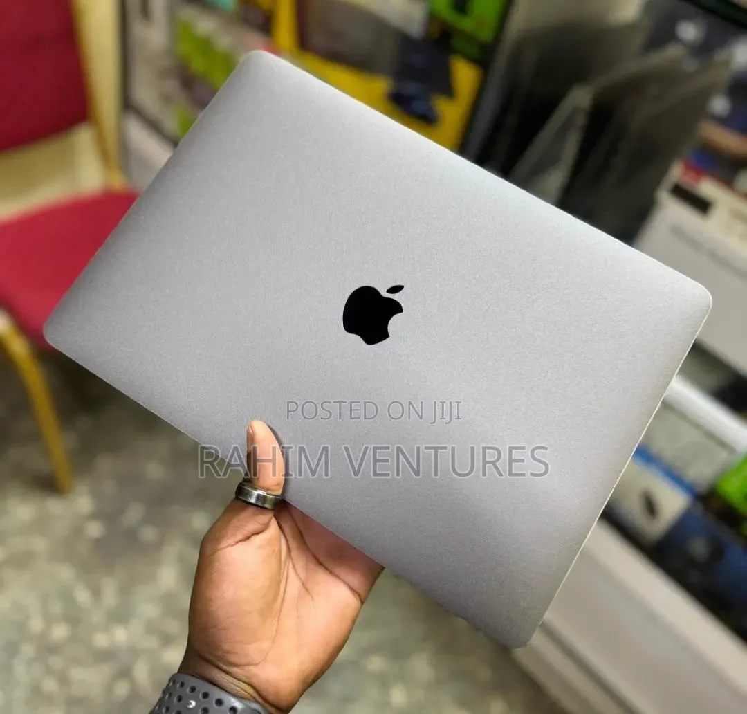 Laptop Apple MacBook Pro 2020 M1 16GB Apple M1 Pro SSD 1T