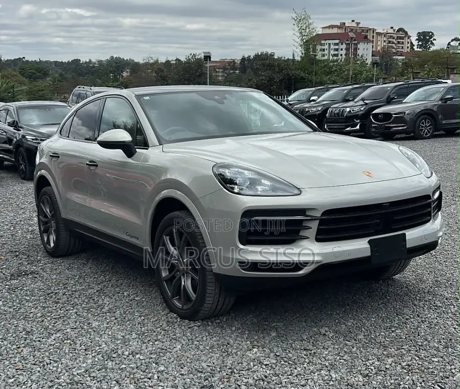 Porsche Cayenne Base AWD 2020 Beige