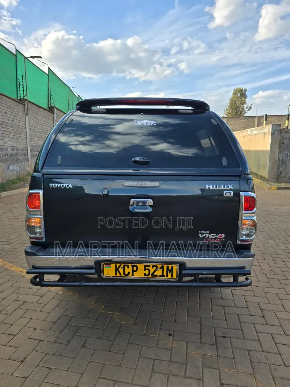 Toyota Hilux 2010 Black