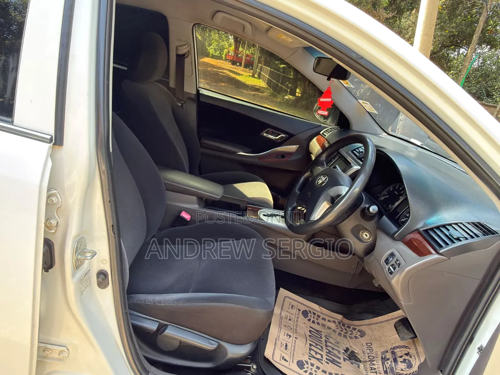 Toyota Premio 2015 White