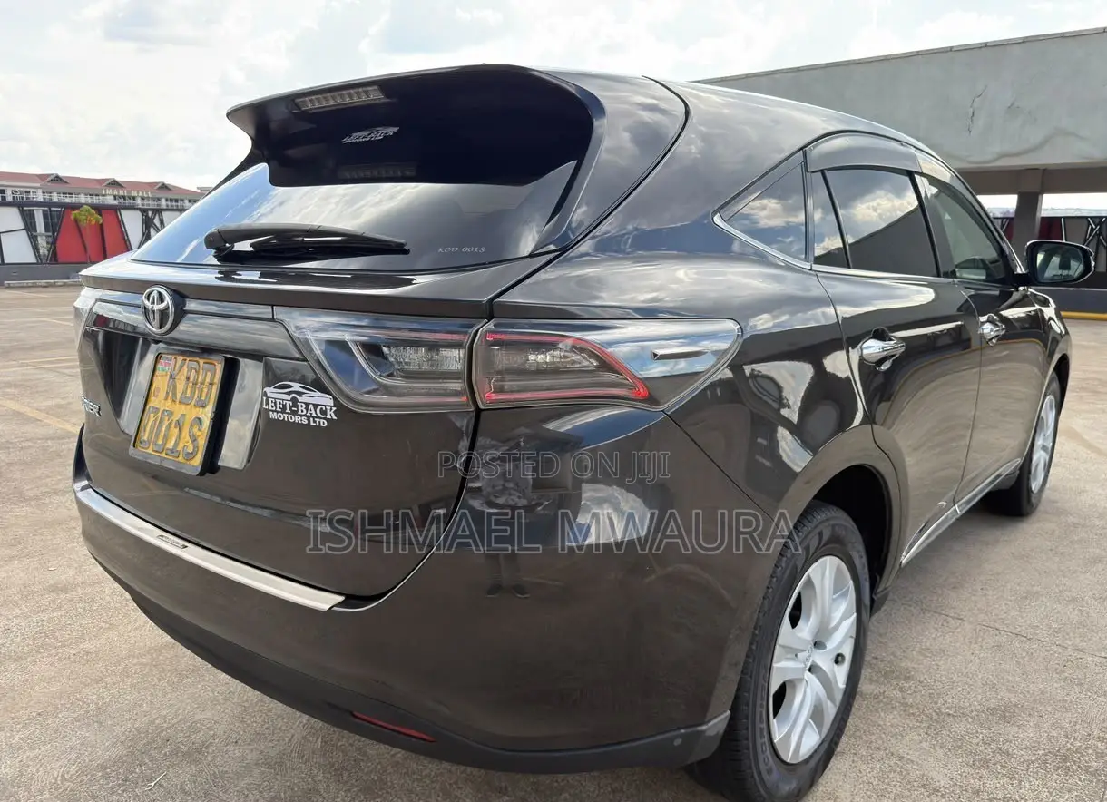 Toyota Harrier 2.0 2014 Black