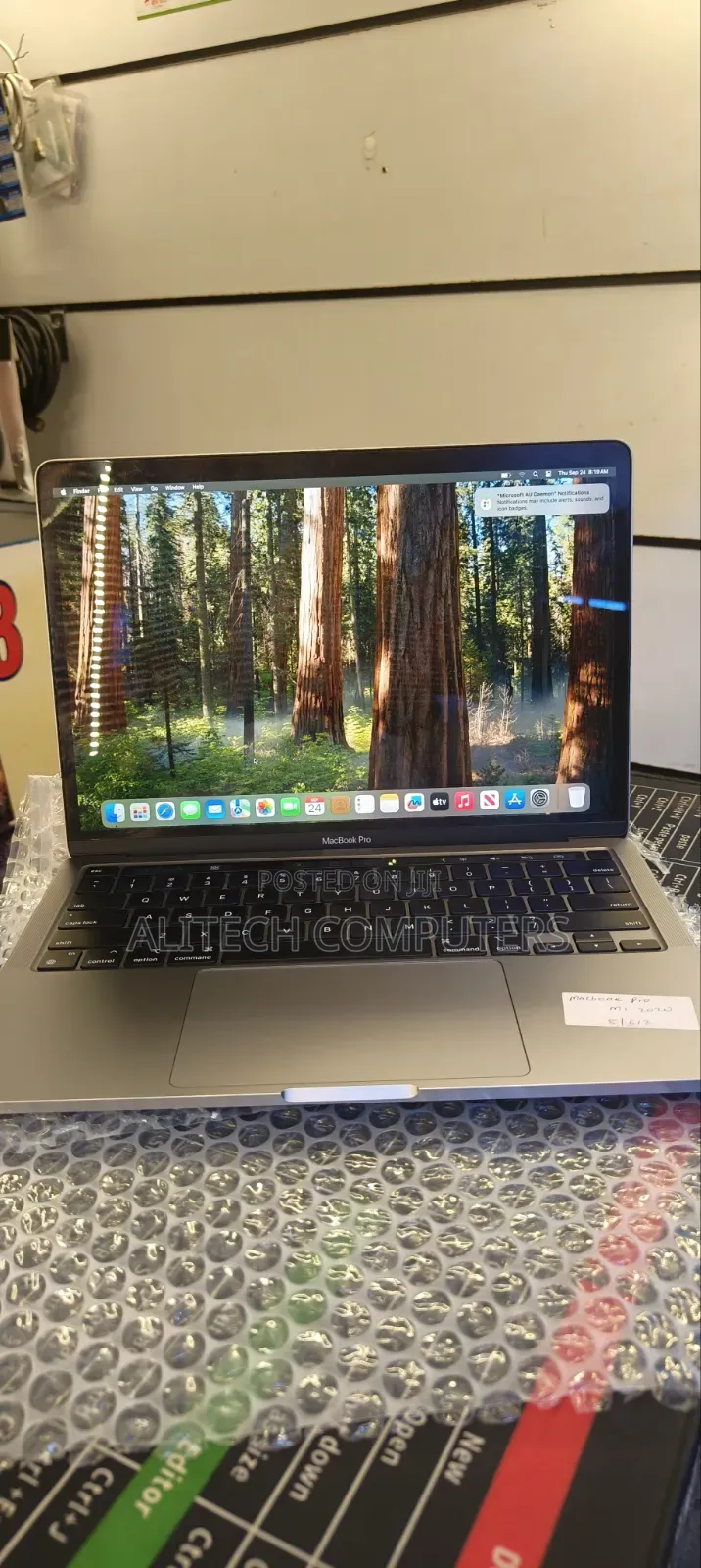 Laptop Apple MacBook Pro 2020 M1 8GB Apple M1 Pro SSD 512GB