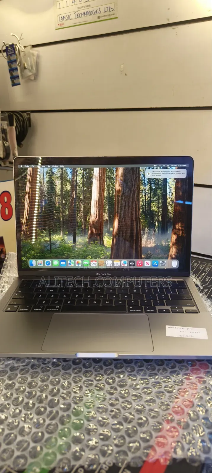 Laptop Apple MacBook Pro 2020 M1 8GB Apple M1 Pro SSD 512GB