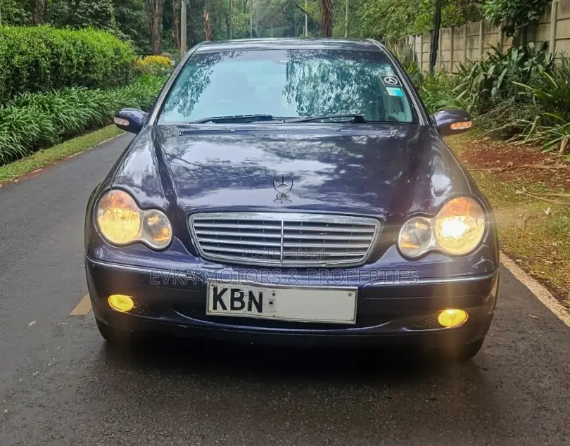 Mercedes-Benz C200 2003 Black
