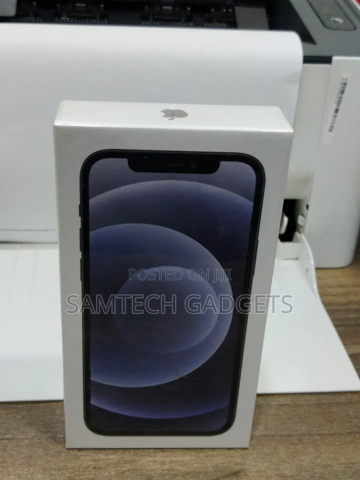 New Apple iPhone 12 128 GB Black