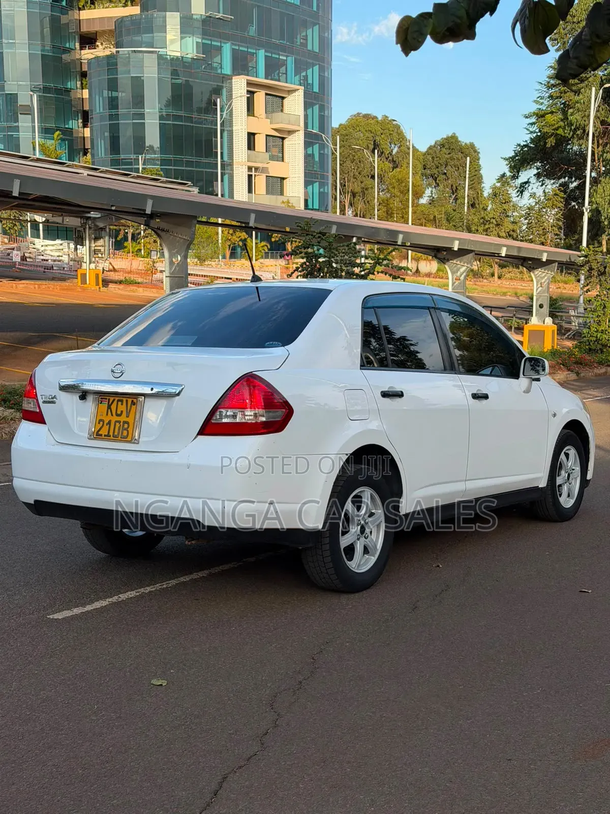 Nissan Tiida 2012 White