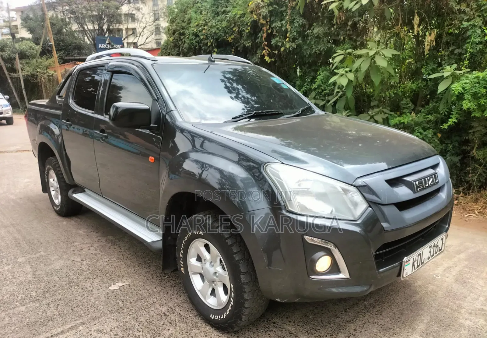 Isuzu D-MAX 2023 Gray