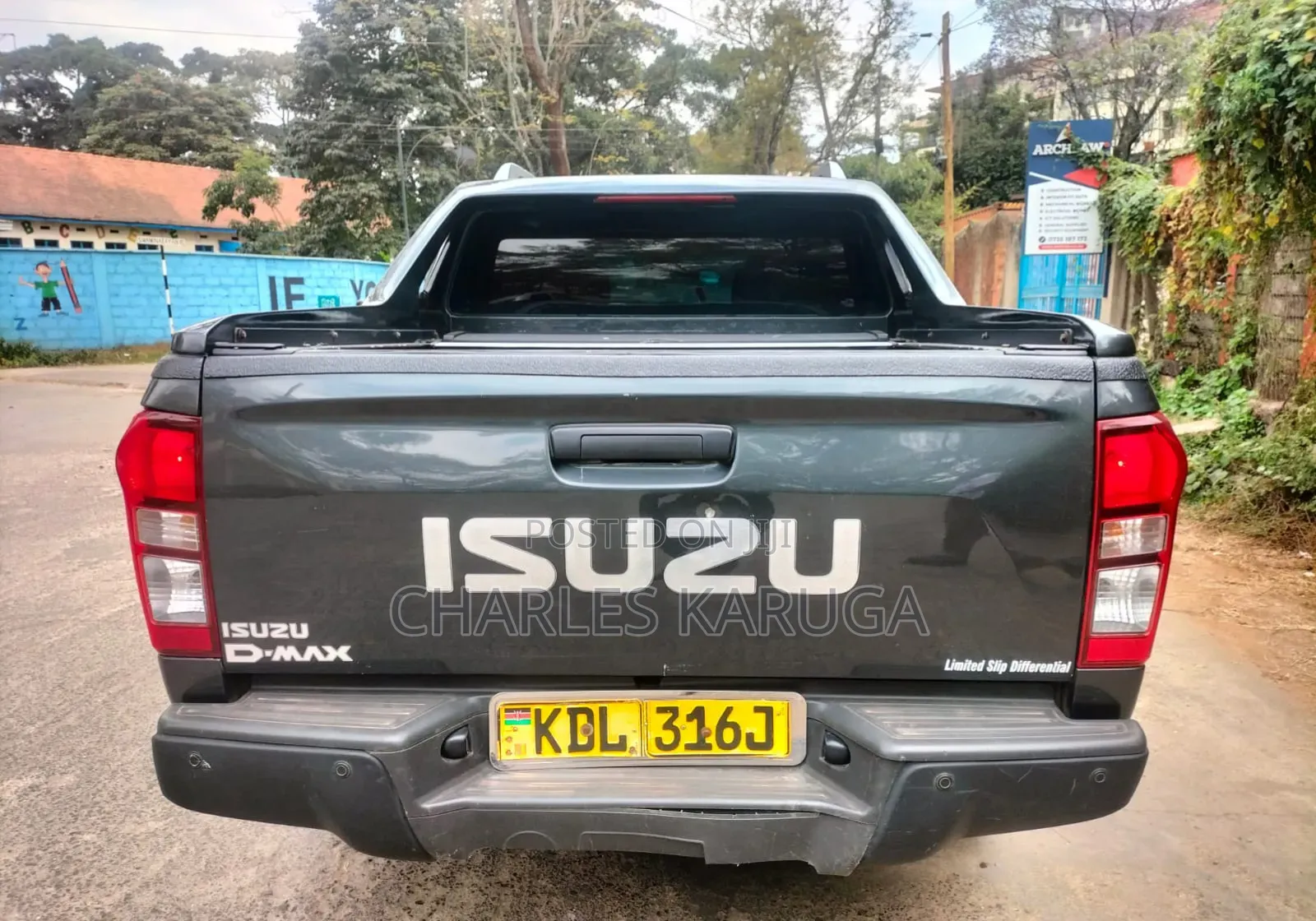 Isuzu D-MAX 2023 Gray