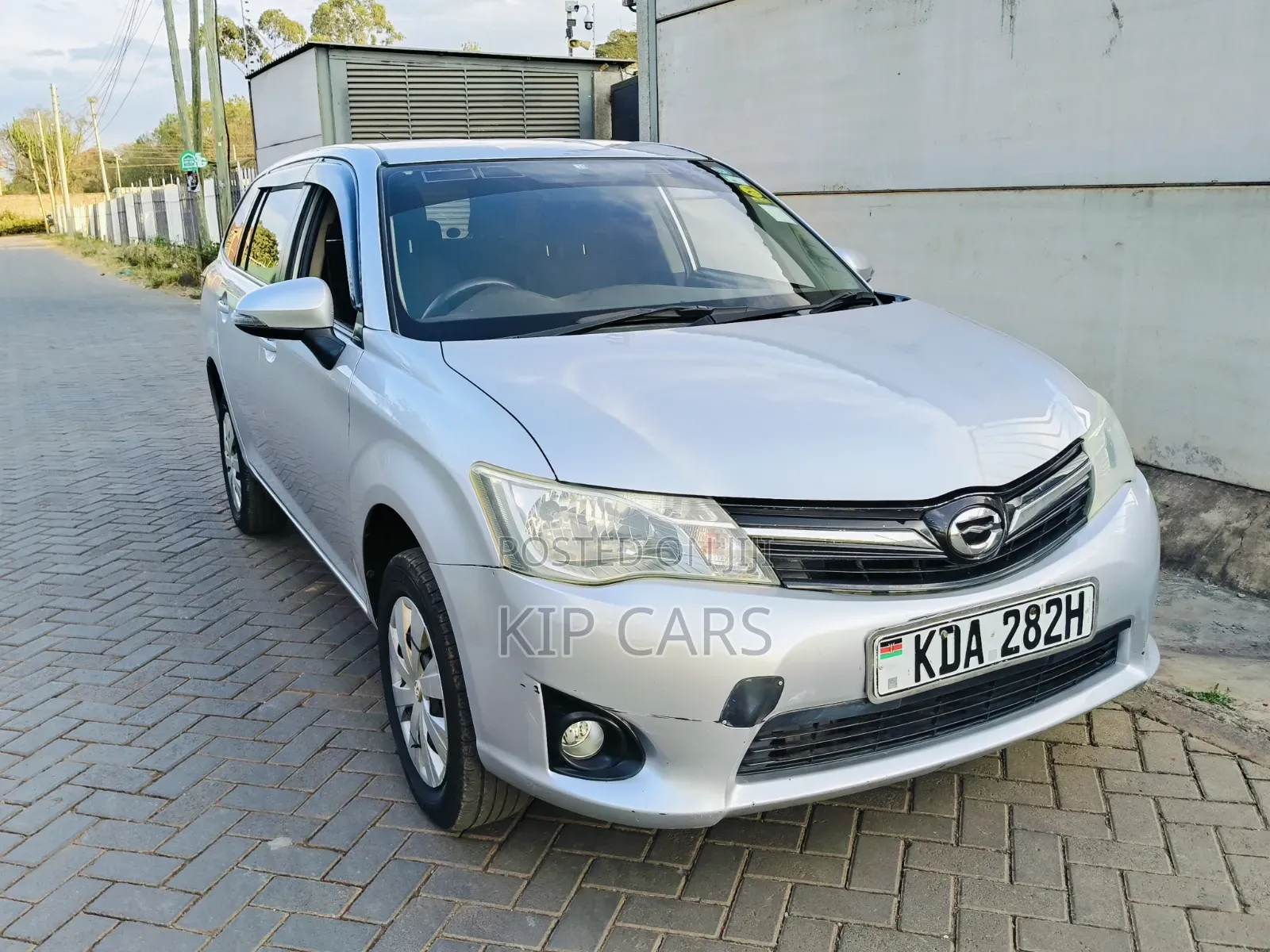 Toyota Corolla Fielder 1.5 Petrol AWD 2013 Silver
