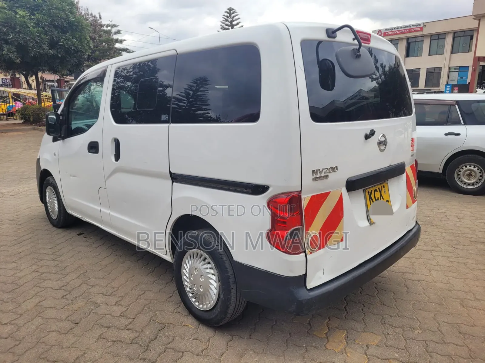 Nissan NV1500 2012 White