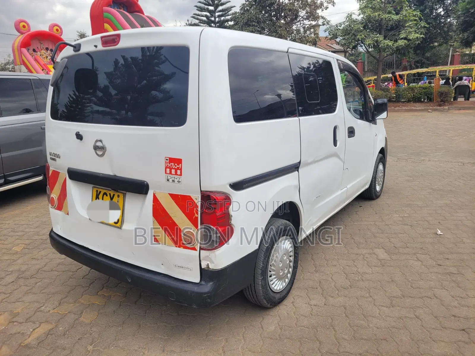 Nissan NV1500 2012 White