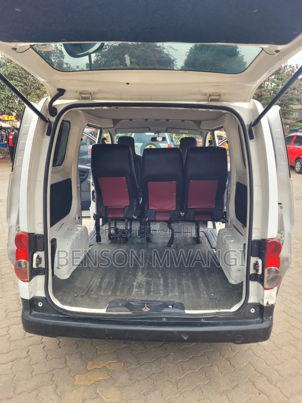 Nissan NV1500 2012 White