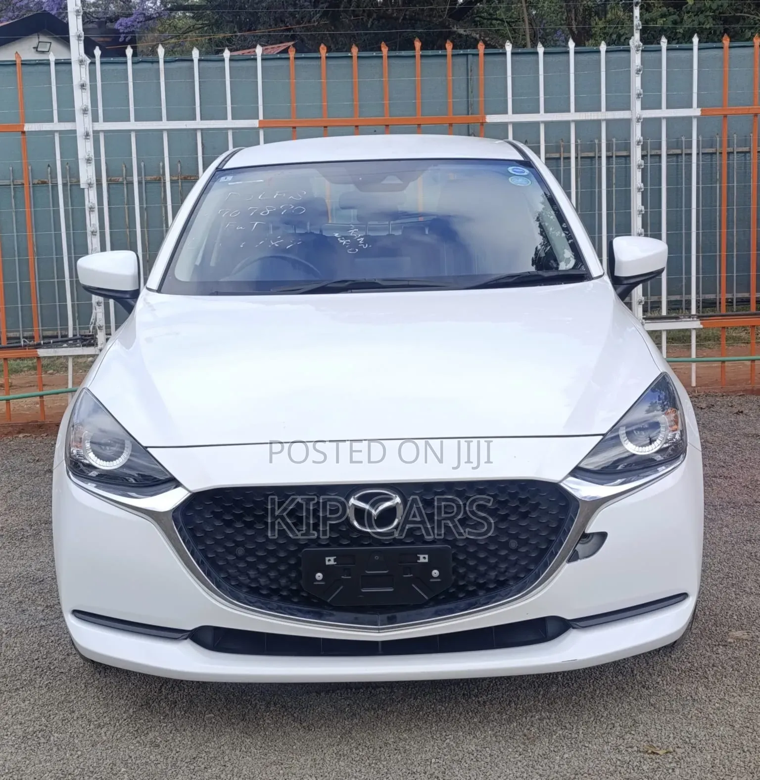 Mazda 2 2020 White