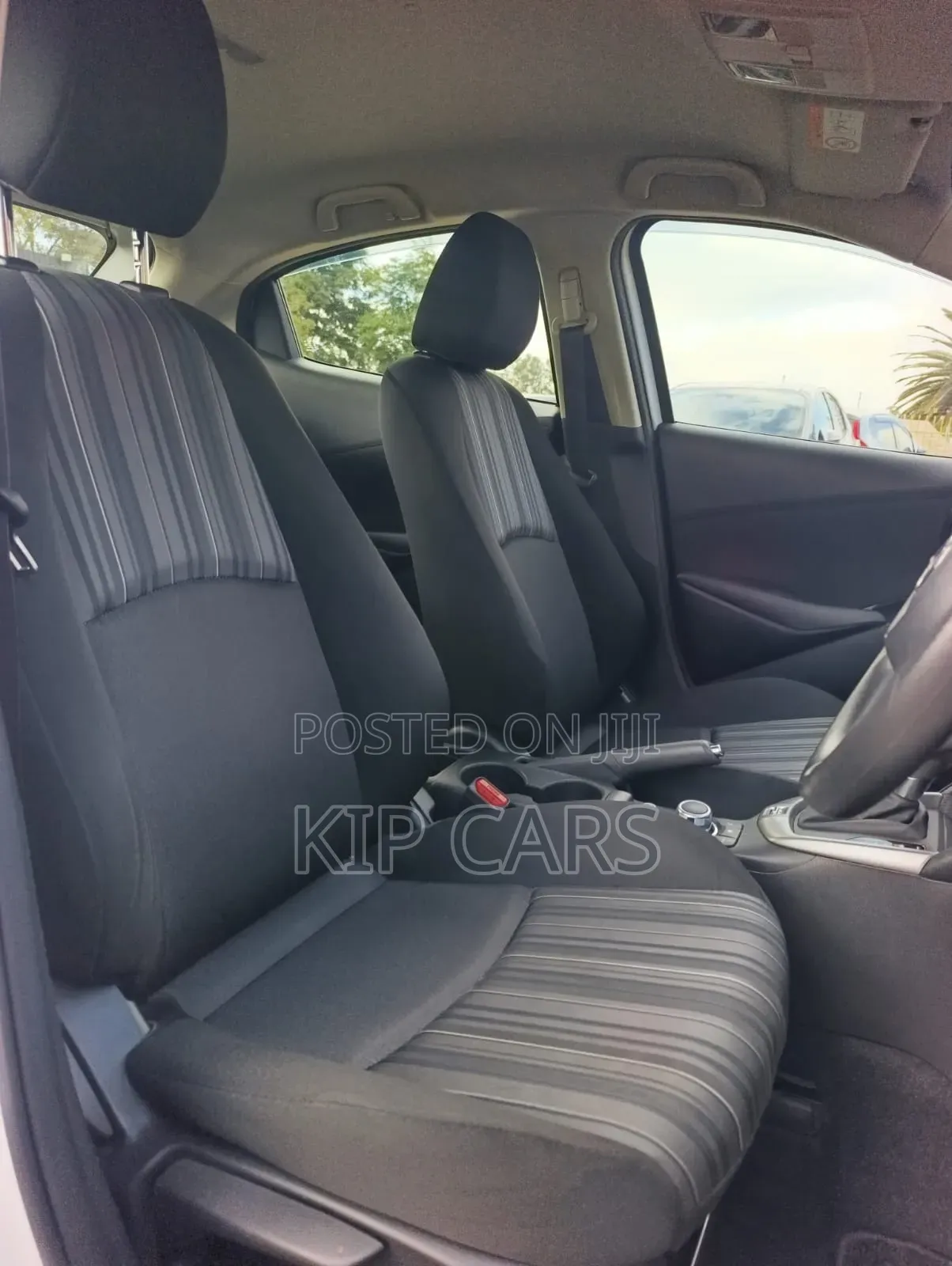 Mazda 2 2020 White
