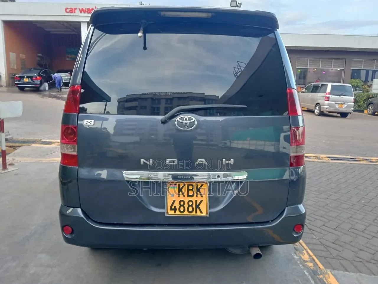 Toyota Noah 2.0 FWD (8 Seater) 2003 Black