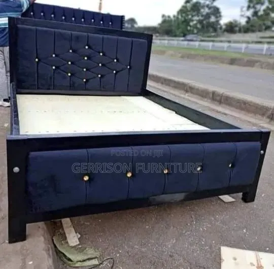Brand New 5x6 Executive Diamond-Tufted Bed Frame