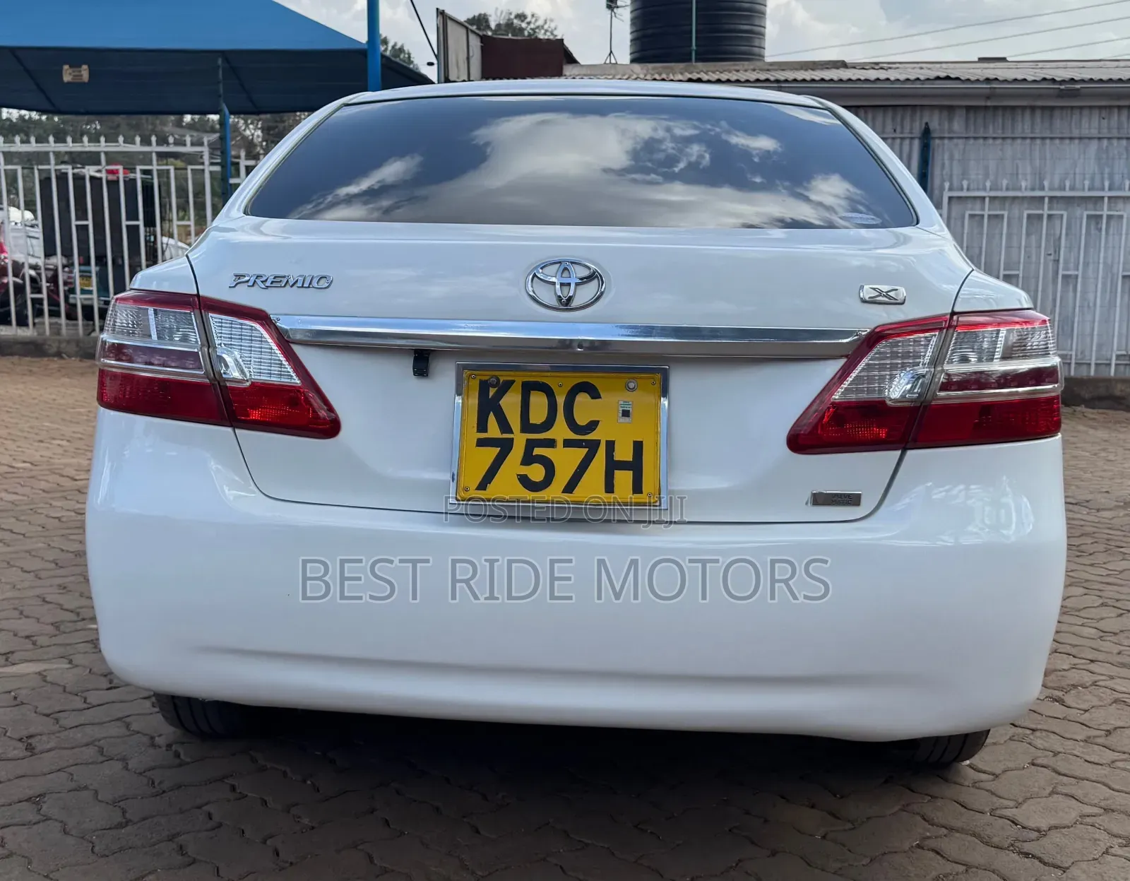 Toyota Premio 1.8 FWD 2014 White