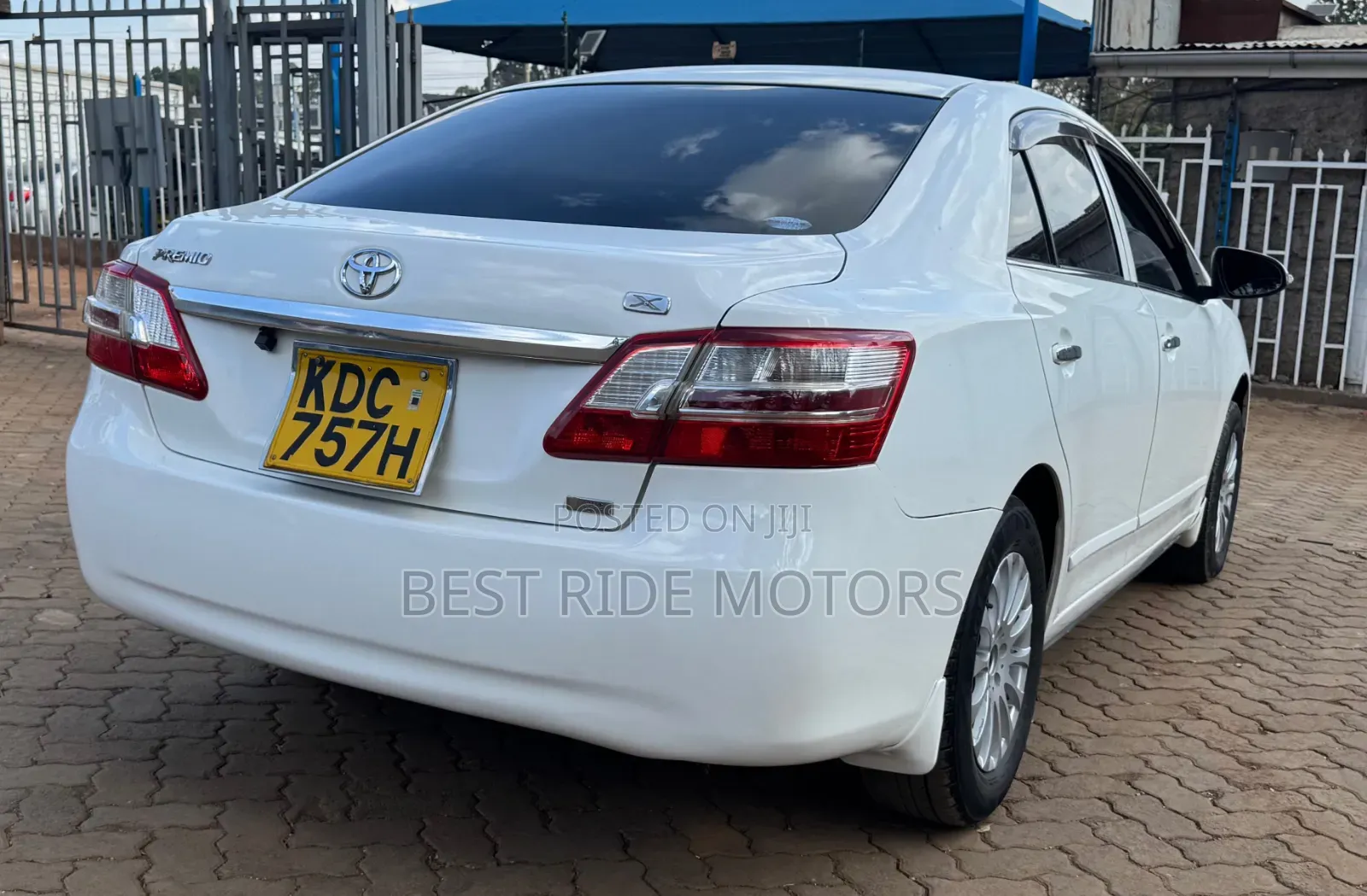 Toyota Premio 1.8 FWD 2014 White