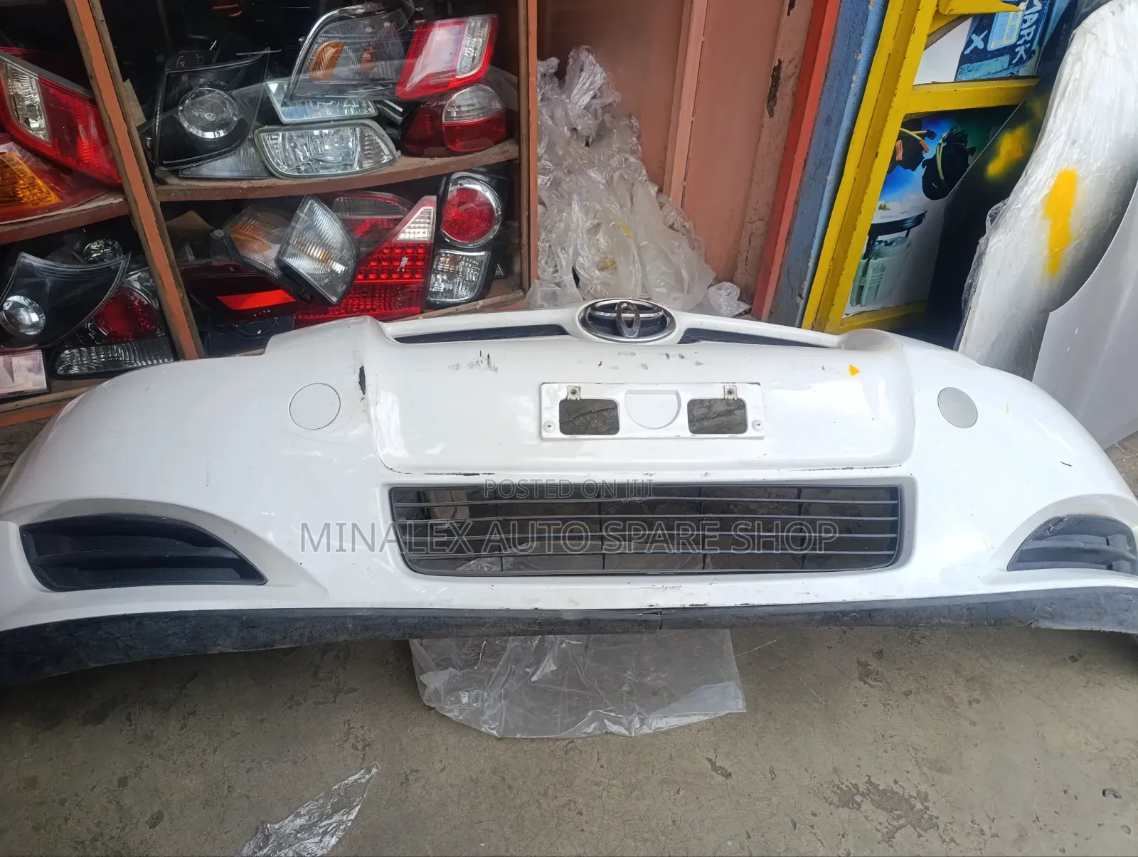 Toyota Auris Front Bumper Year 2008 Complete With Covers