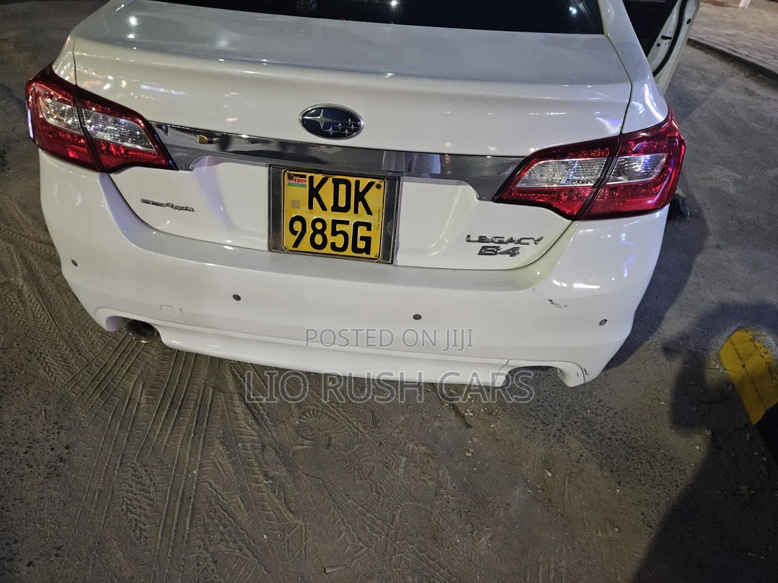 Subaru Legacy 2016 White