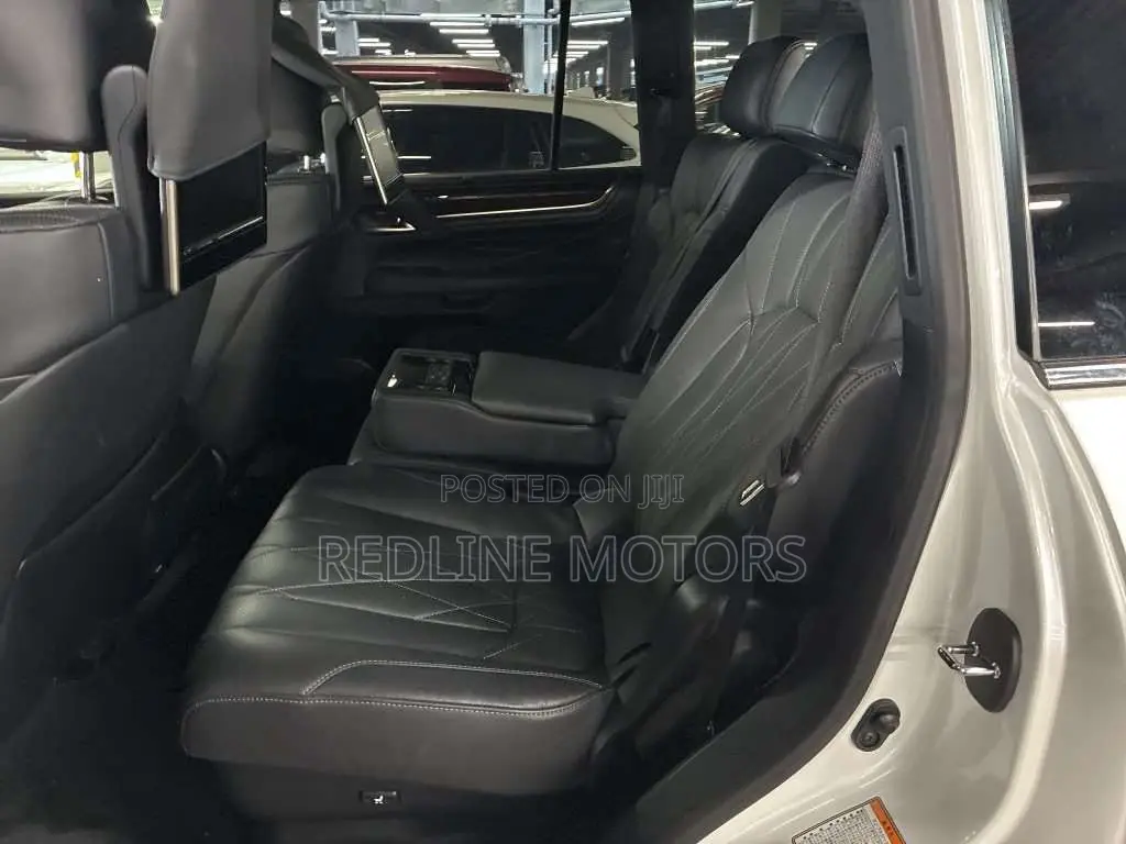 Lexus LX 570 AWD 2019 Pearl
