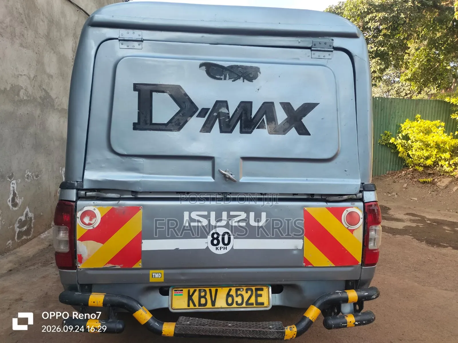 Isuzu D-MAX 2012 Gray