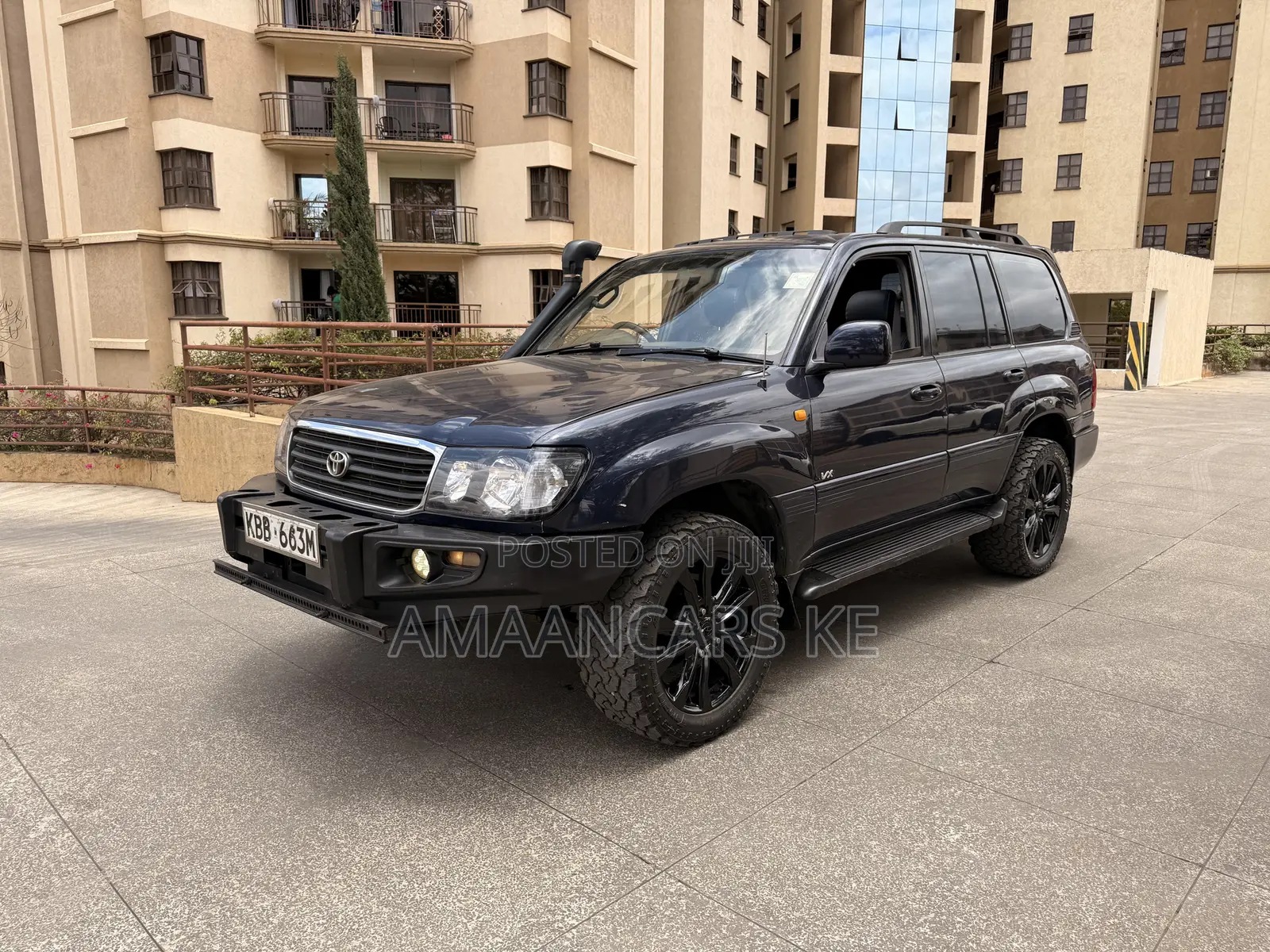 Toyota Land Cruiser HDJ 100 2003 Blue