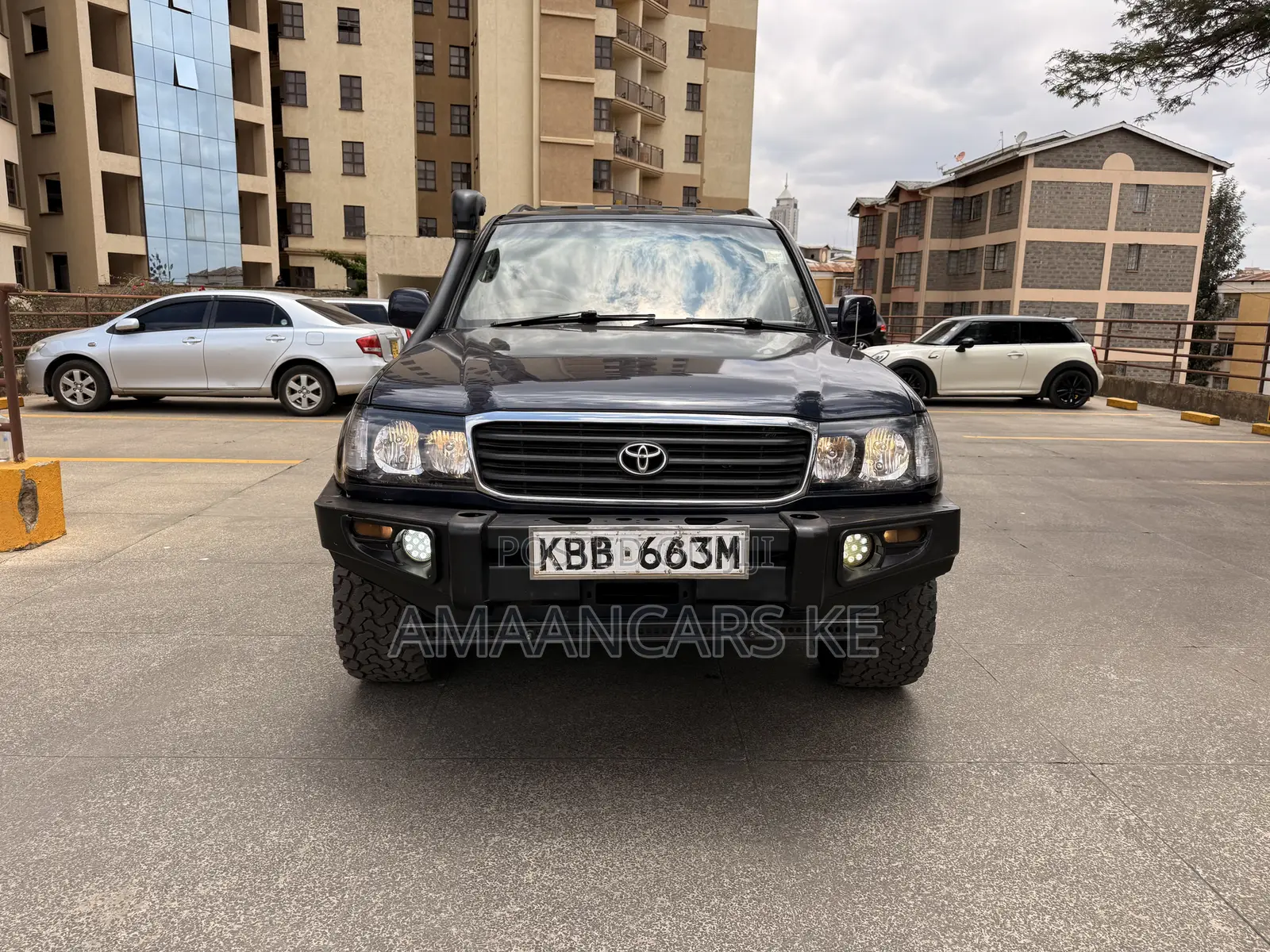 Toyota Land Cruiser HDJ 100 2003 Blue