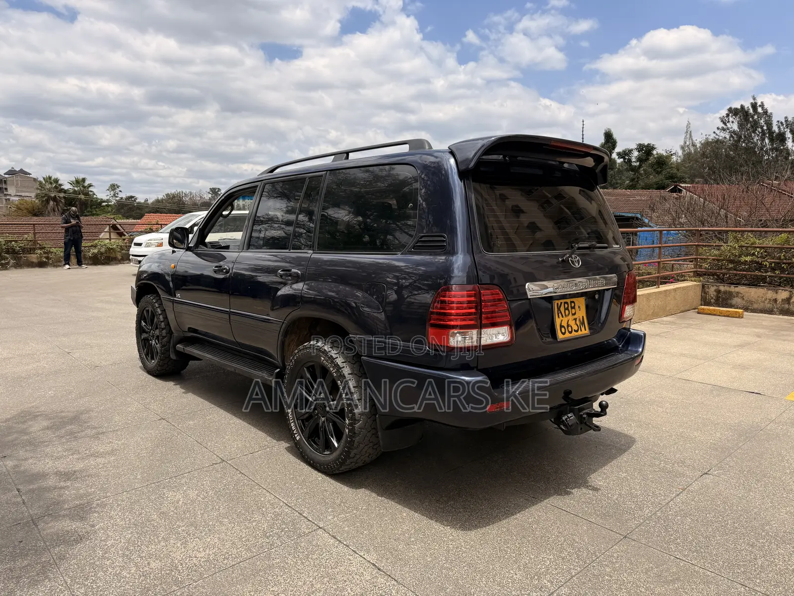 Toyota Land Cruiser HDJ 100 2003 Blue