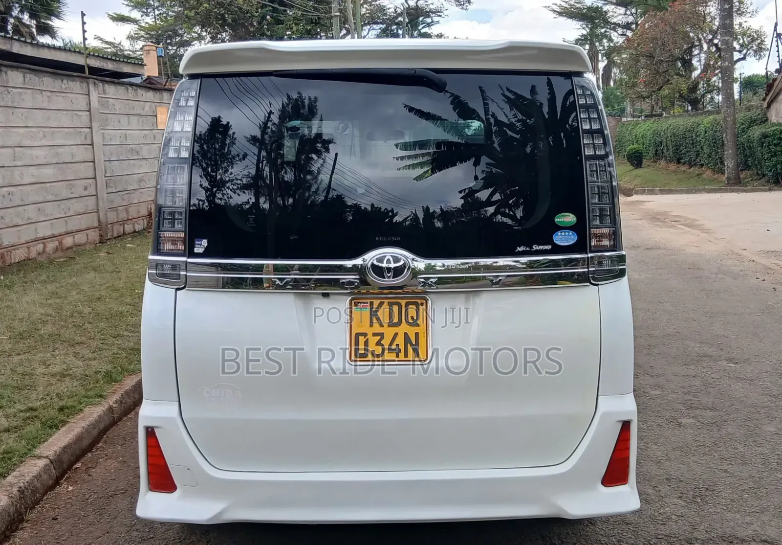 Toyota Voxy X 2WD 8-Seater 2018 White