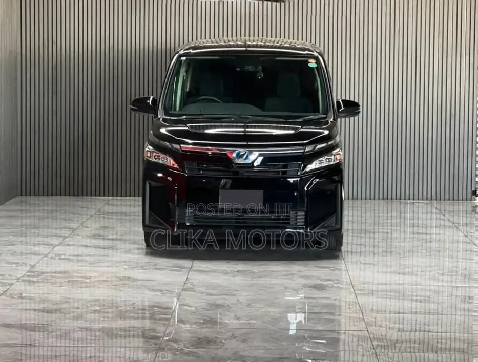 Toyota Voxy Hybrid X 2WD 7-Seater 2019 Matt Black