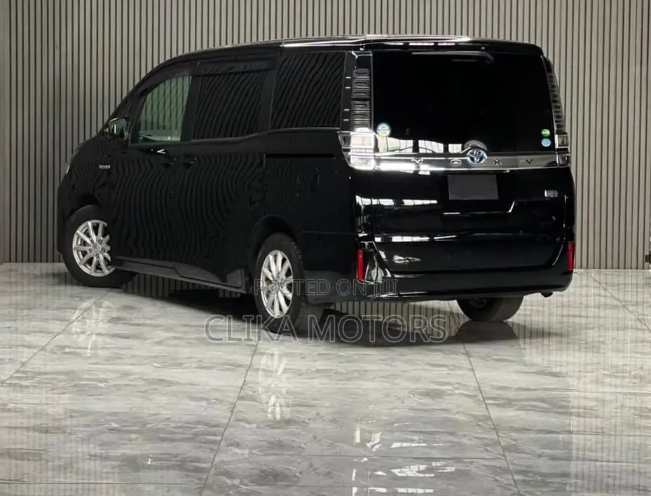 Toyota Voxy Hybrid X 2WD 7-Seater 2019 Matt Black