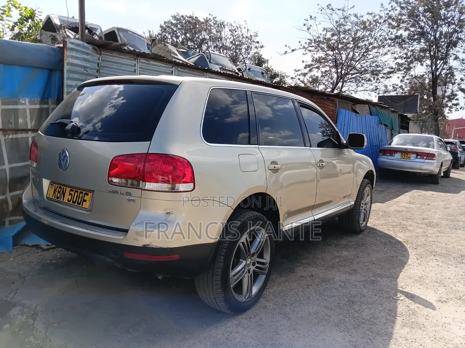 Volkswagen Touareg 2009 Gold