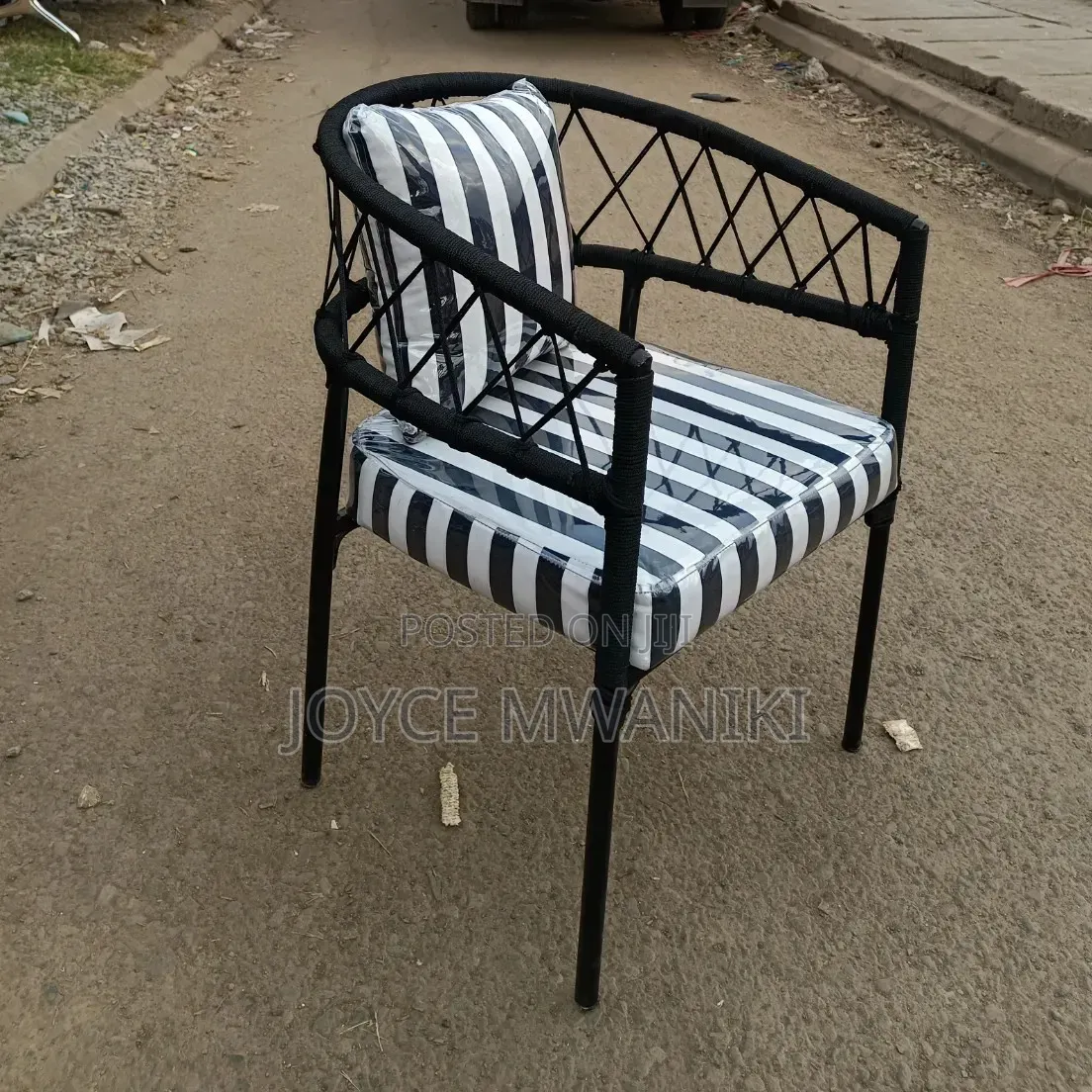 Modern Outdoor, Balcony or Restaurant Chair, Black and White 