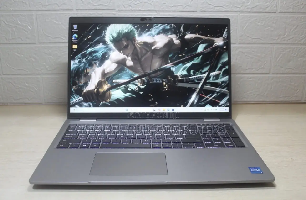 Laptop Dell Precision 15 5540 8GB Intel Core i9 SSD 256GB