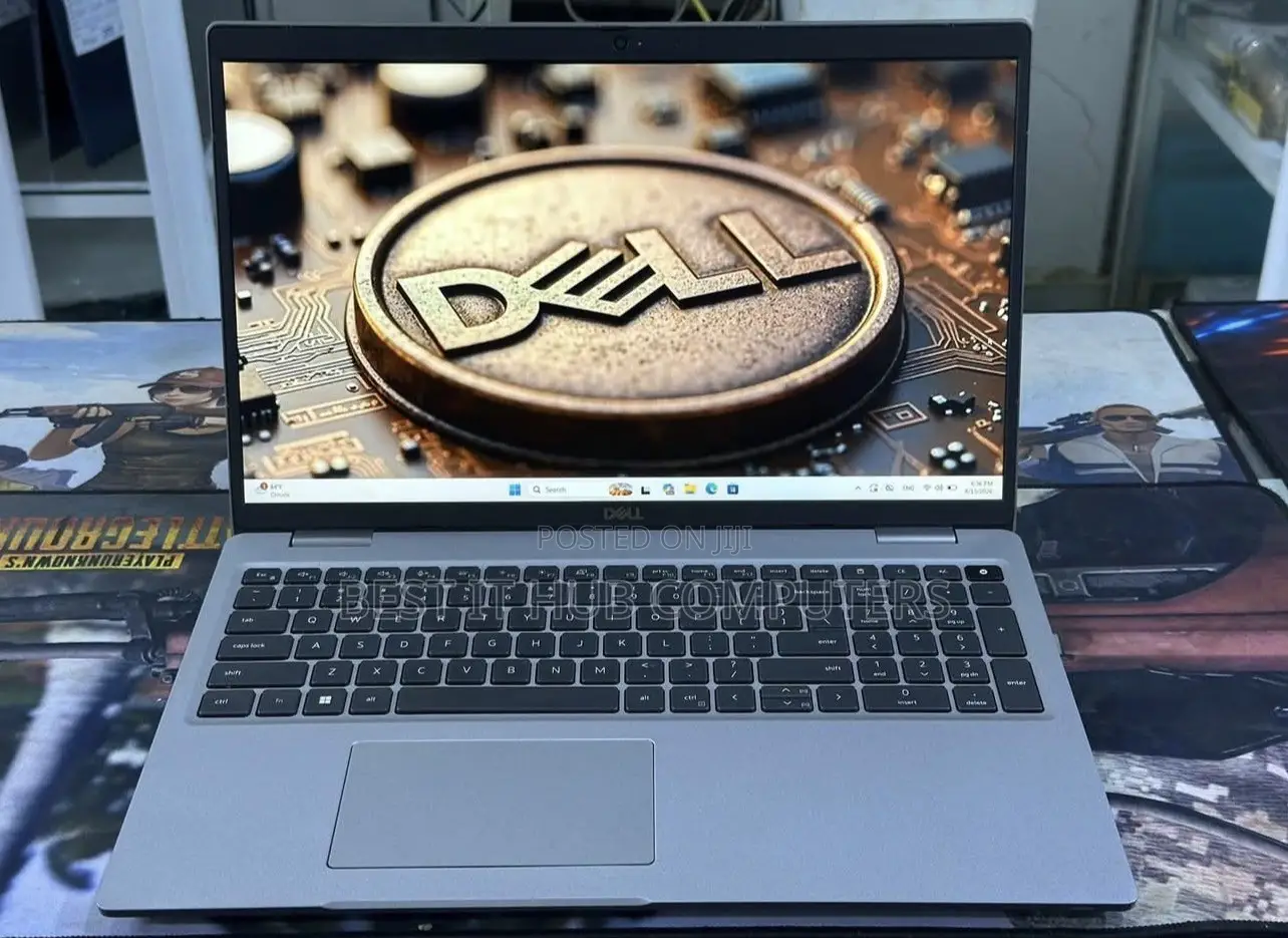 Laptop Dell Precision 5530 8GB Intel Core i7 SSD 256GB