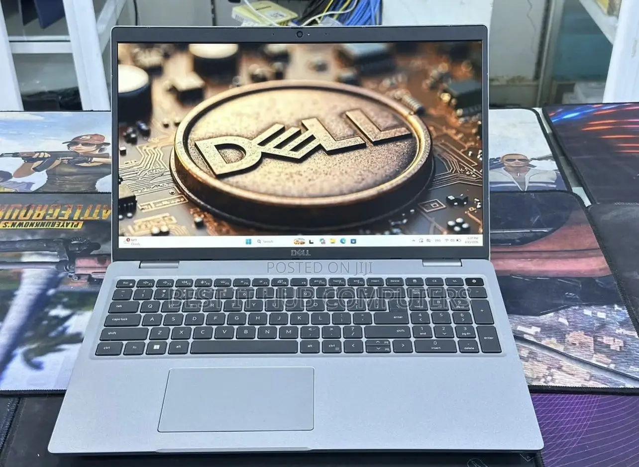 Laptop Dell Precision 5530 8GB Intel Core i7 SSD 256GB